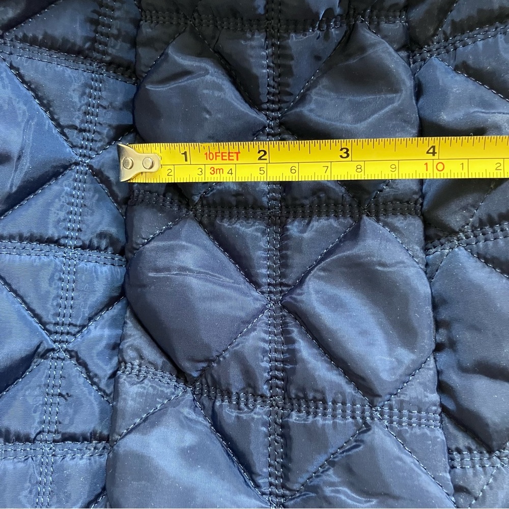 Quilted Puffer Navy Tote Bag - Picture 7 of 11